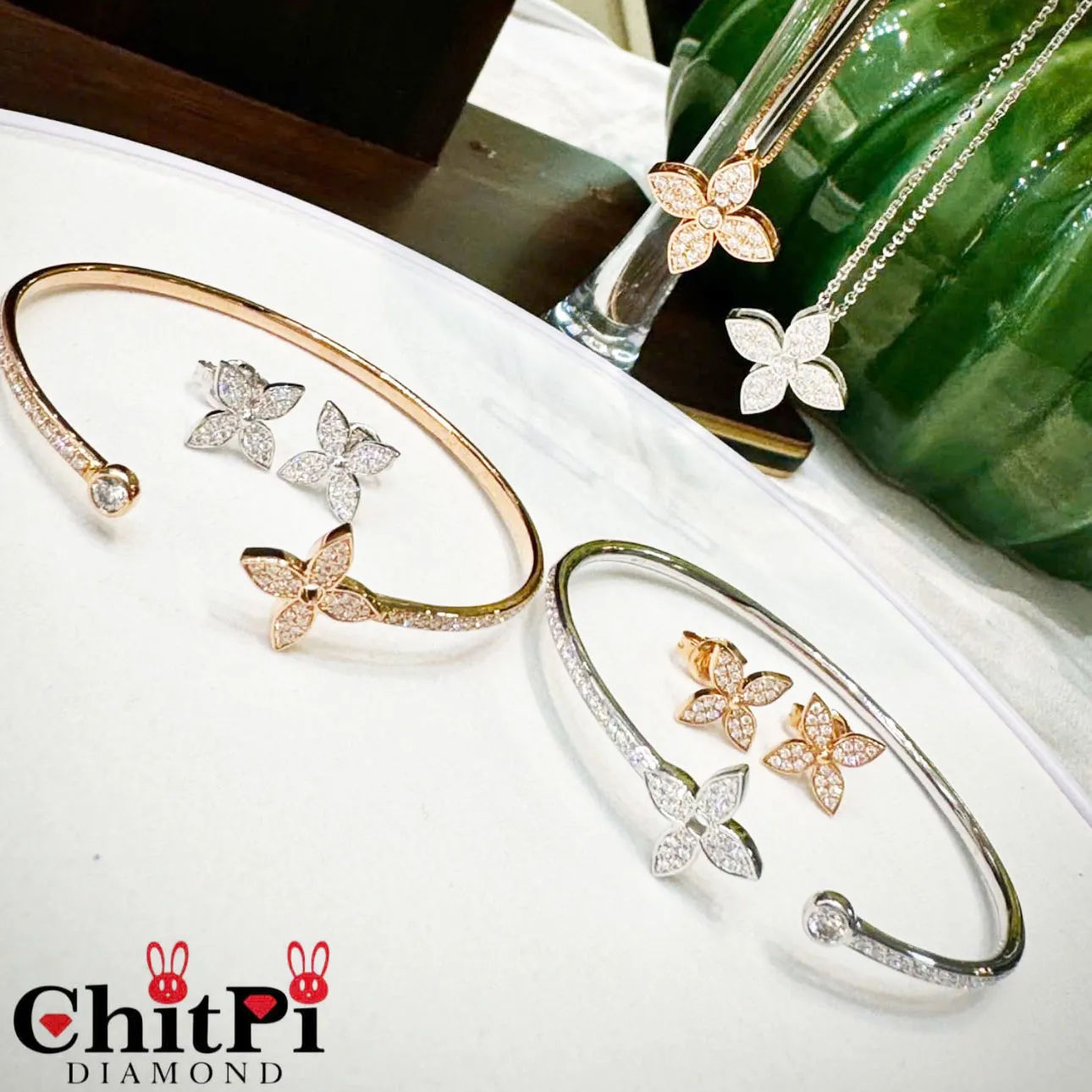 Bộ trang sức cỏ bốn lá