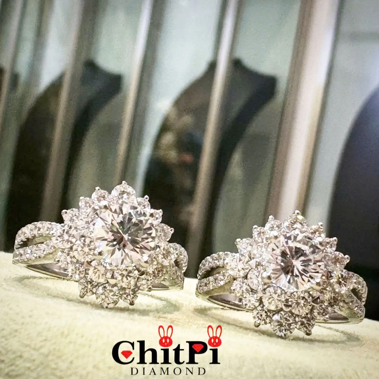 Nhẫn kim cương Nữ Halo Sunburst