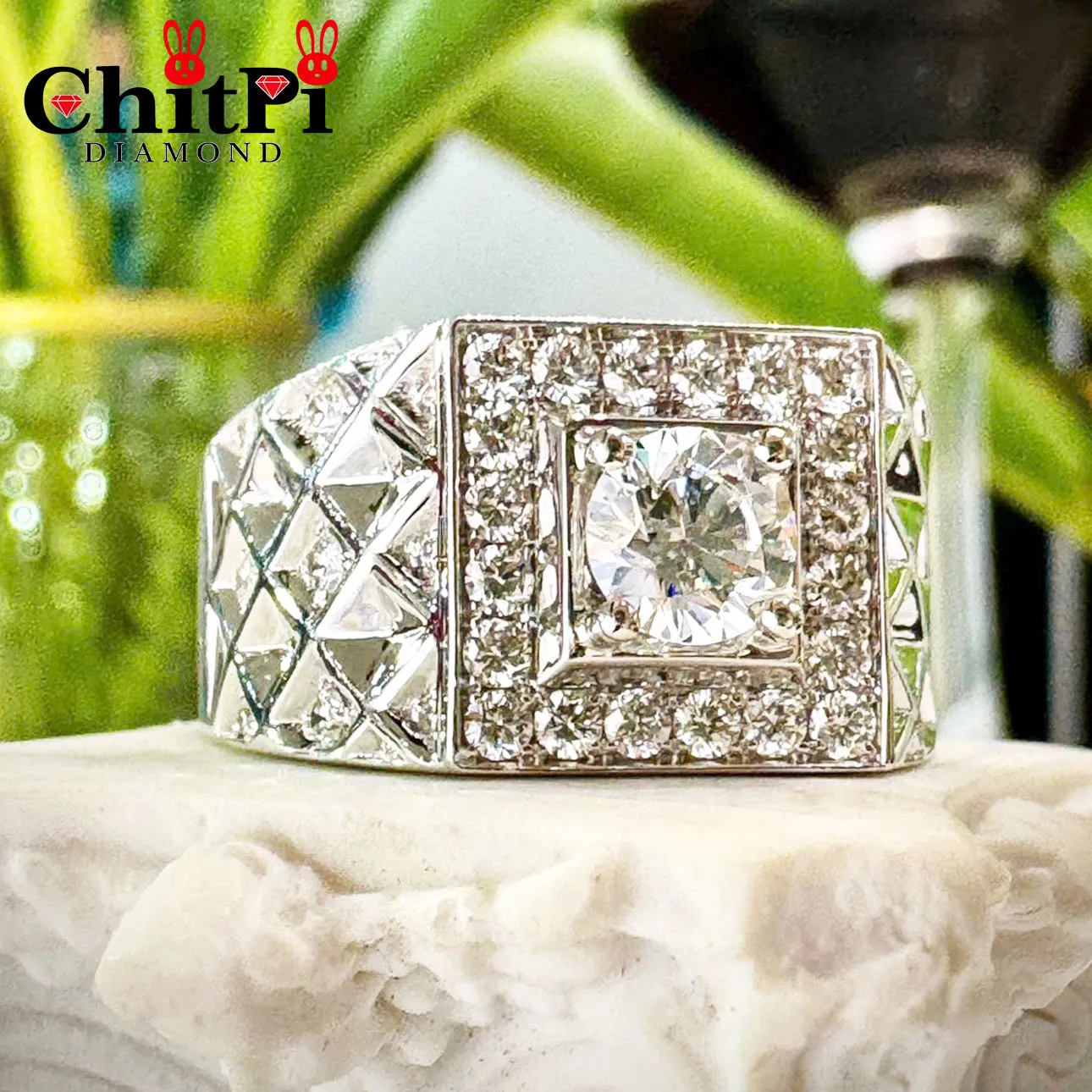 Nhẫn kim cương nữ dáng chùm hoa